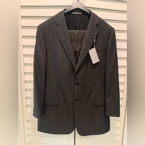 Joseph Abound 2 piece suit in 46L